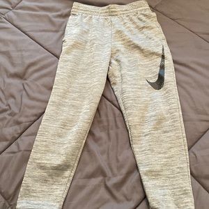 Gray Nike sweatpants/joggers